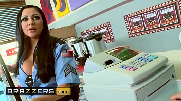 Big Tits In Uniform – (audrey Bitoni, Honey White, Johnny Sins) – Boston Cream – Brazzers